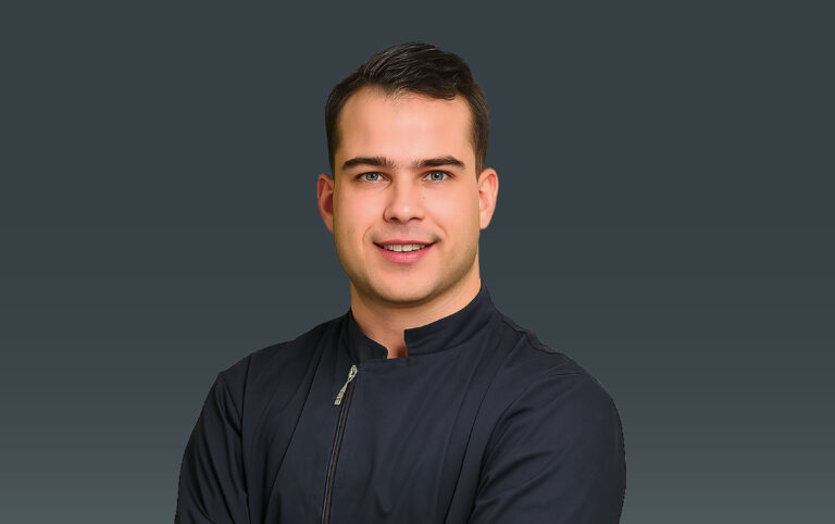 Composite restorations. Injectable technique